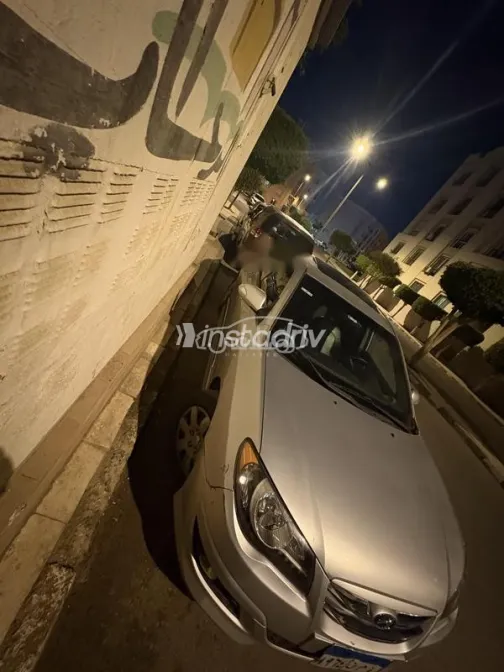 Hyundai Elantra HD 2021 White Used for Sale - 5