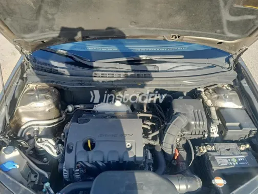 هيونداي إلنترا اتش دى 2019 أبيض مستعملة للبيع - 4