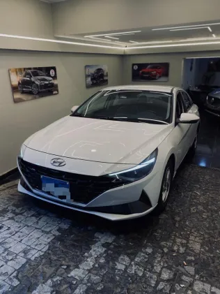 Hyundai Avante 2021 White Used for Sale