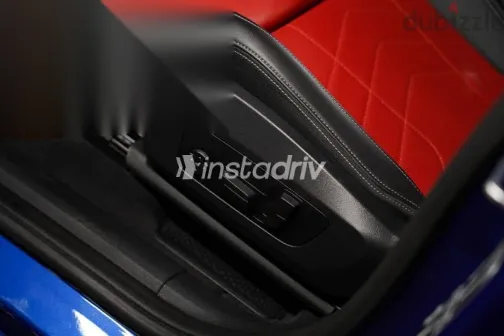 بي ام دبليو X1 2025 أزرق غامق مستعملة للبيع - 8