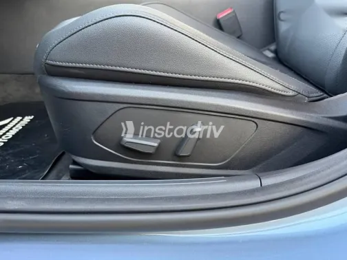 هيونداي إلنترا 2025 رمادي جديدة للبيع - 1