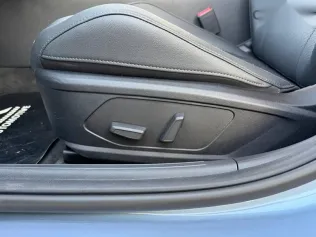 هيونداي إلنترا 2025 رمادي جديدة للبيع