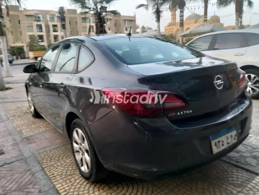 Opel Astra 2014 Petroleum Used for Sale - 4