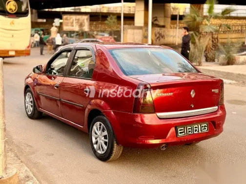Renault Logan 2010 Red Used for Sale - 3