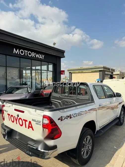 تويوتا هايلكس 2026 أبيض جديدة للبيع - 2