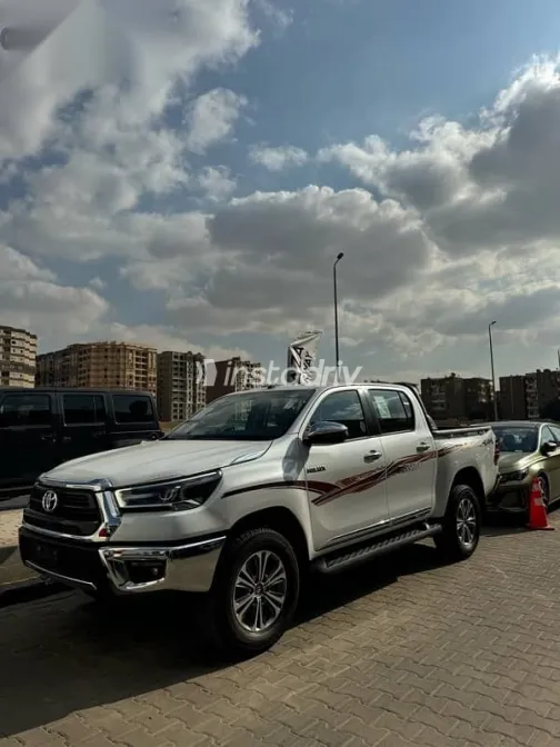 تويوتا هايلكس 2026 أبيض جديدة للبيع - 4