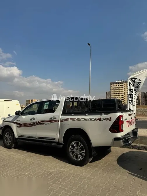 تويوتا هايلكس 2026 أبيض جديدة للبيع - 5