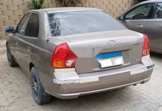 هيونداي فيرنا 2013 رمادي مستعملة للبيع