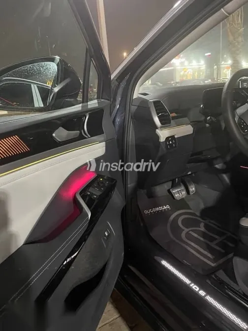 فولكس فاغن اي دي 6 2024 أزرق غامق جديدة للبيع - 5