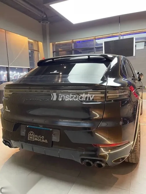 بورش كايين 2022 أسود مستعملة للبيع - 7