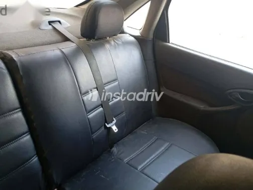 فورد فوكس 2002 رمادي مستعملة للبيع - 5