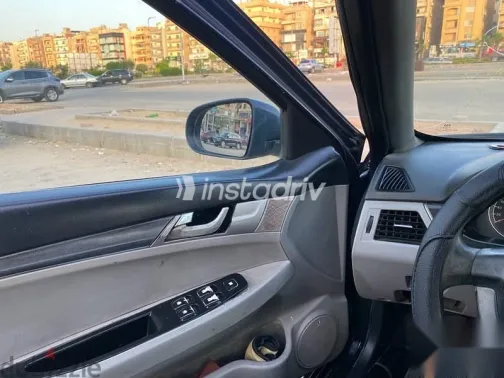 Brilliance Splendor 2012 Dark Blue Used for Sale - 7