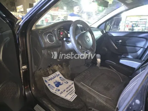 رينو لوجان 2015 أسود مستعملة للبيع - 4