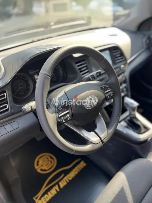 هيونداي إلنترا 2026 أبيض جديدة للبيع - 3