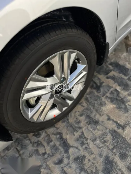 هيونداي إلنترا 2026 أبيض جديدة للبيع - 7