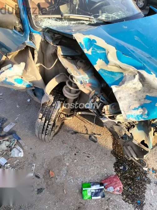 فيات اونو 1993 أزرق غامق مستعملة للبيع - 2