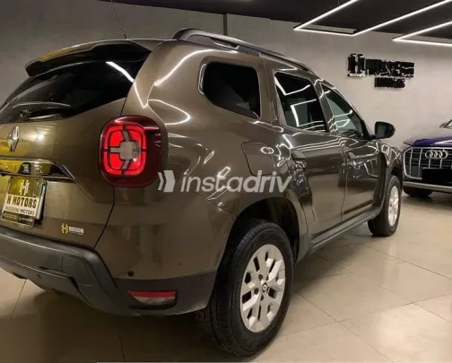 رينو داستر 2022 بني مستعملة للبيع - 2