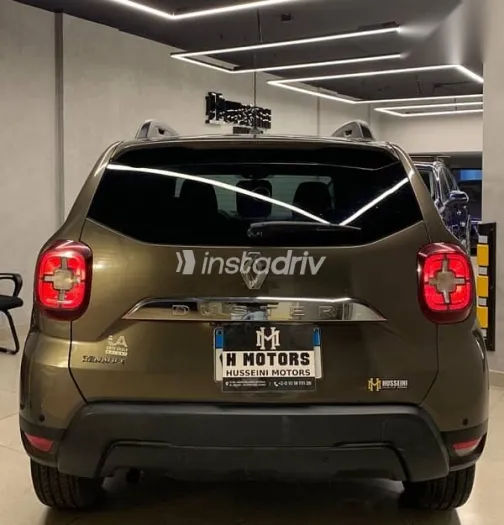 رينو داستر 2022 بني مستعملة للبيع - 4