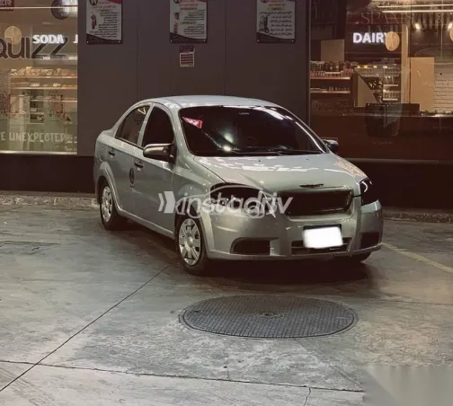 شيفروليه افيو 2009 فضي مستعملة للبيع - 3