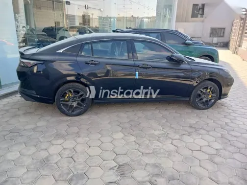 دونج فنج شاين 2026 أسود جديدة للبيع - 2