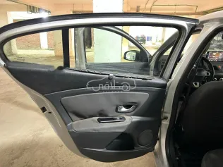 Renault Fluence 2012 Silver Used for Sale