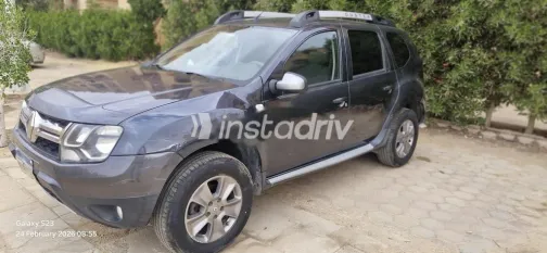 رينو داستر 2018 رمادي غامق مستعملة للبيع - 2