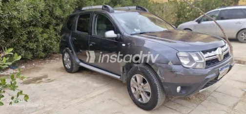 رينو داستر 2018 رمادي غامق مستعملة للبيع - 3