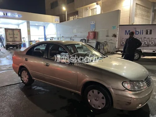 نيسان صنى 2005 ذهبي مستعملة للبيع - 3