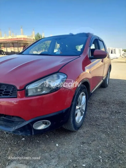 نيسان قشقاي 2012 أحمر مستعملة للبيع - 3