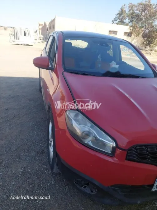 نيسان قشقاي 2012 أحمر مستعملة للبيع - 4