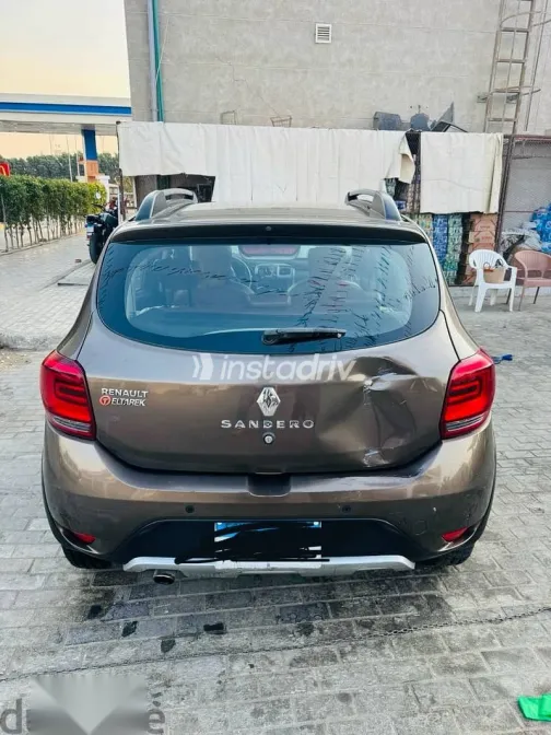 Renault Sandero 2021 Gold Used for Sale - 5