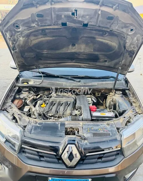 Renault Sandero 2021 Gold Used for Sale - 10