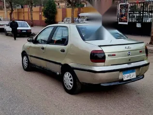 فيات سينا 2000 ذهبي مستعملة للبيع