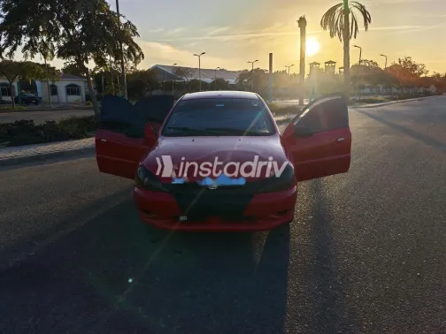 كيا ريو 2001 أحمر مستعملة للبيع - 1