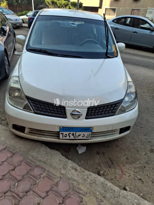نيسان تيدا 2006 أبيض مستعملة للبيع - 1