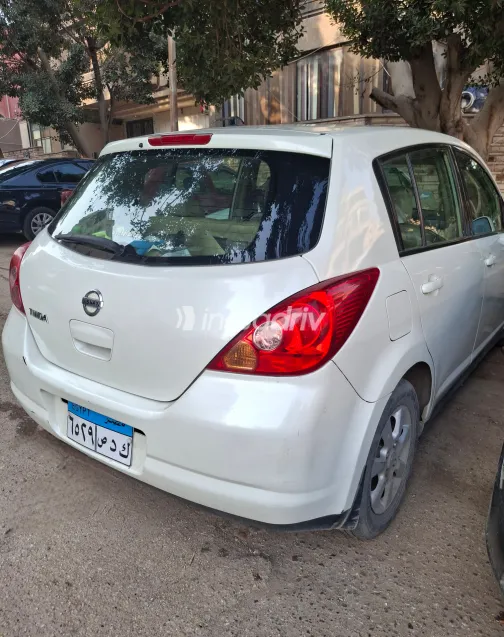 نيسان تيدا 2006 أبيض مستعملة للبيع - 6