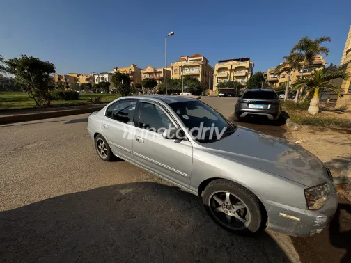 هيونداي افانتي 2005 أبيض مستعملة للبيع - 4