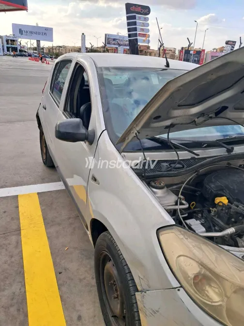 Renault Sandero 2011 White Used for Sale - 9
