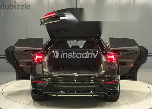 Lamborghini Urus 2025 Black Used for Sale - 4