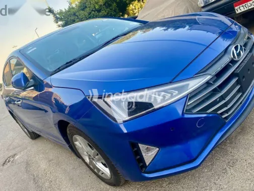 هيونداي إلنترا 2026 أزرق غامق جديدة للبيع - 4