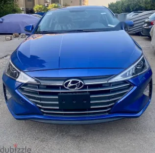 هيونداي إلنترا 2026 أزرق غامق جديدة للبيع