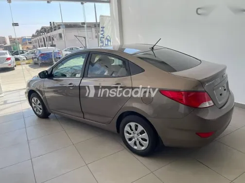 هيونداي اكسنت 2026 بني جديدة للبيع - 5