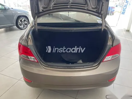 هيونداي اكسنت 2026 بني جديدة للبيع - 6