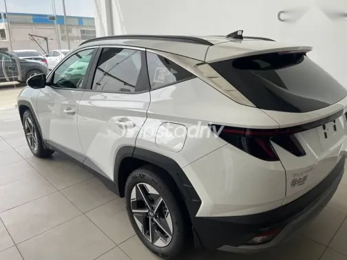 هيونداي توسان 2026 أبيض جديدة للبيع - 3