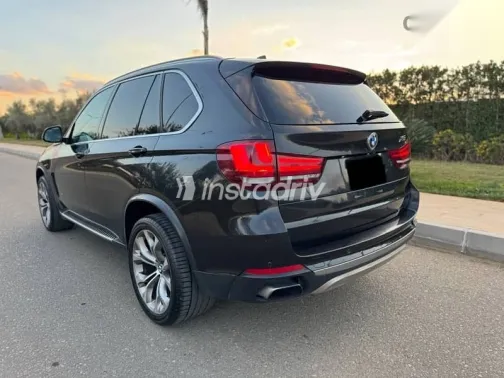 بي ام دبليو X5 2016 أسود مستعملة للبيع - 2