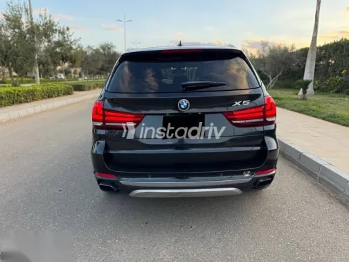 بي ام دبليو X5 2016 أسود مستعملة للبيع - 3