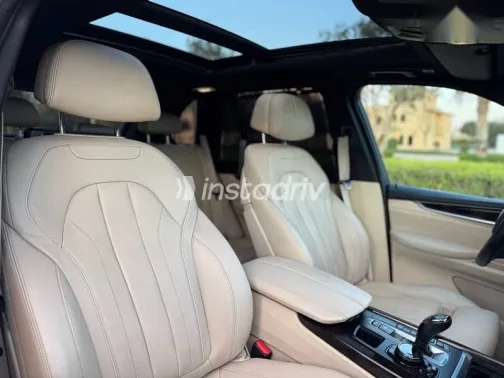 بي ام دبليو X5 2016 أسود مستعملة للبيع - 6