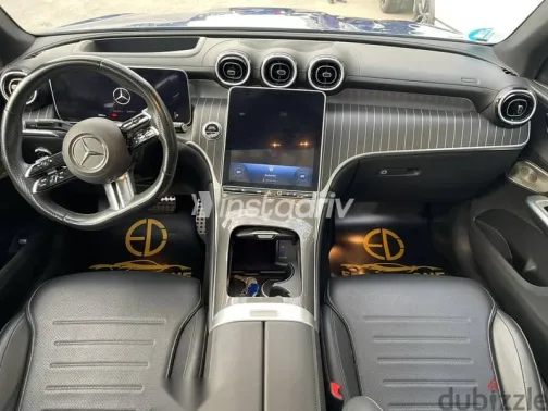 مرسيدس GLC 200 2024 أزرق غامق مستعملة للبيع - 10