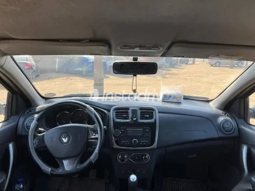 Renault Logan 2015 Gold Used for Sale - 2