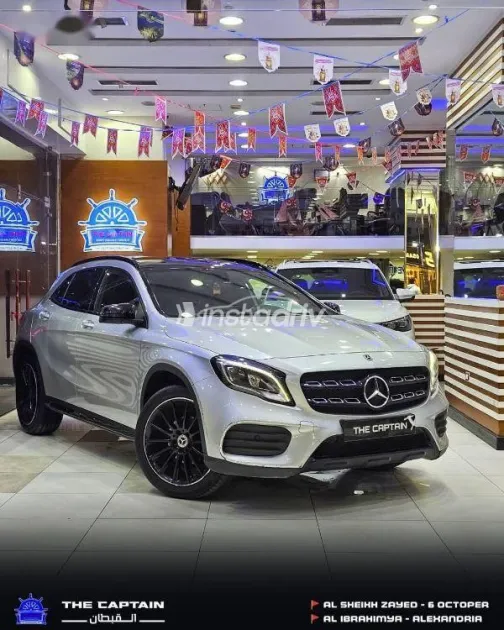 Mercedes GLA 200 2020 Silver Used for Sale - 1